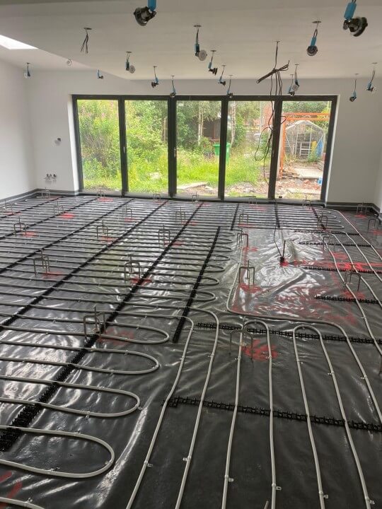 How Does Underfloor Heating Work? UFH Installation Liquid Screed