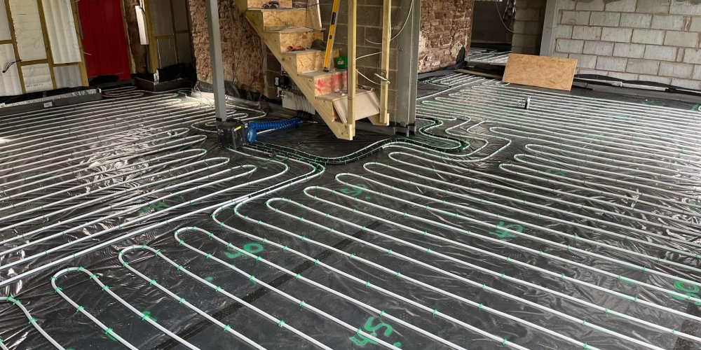 70sqm underfloor heating and liquid screed