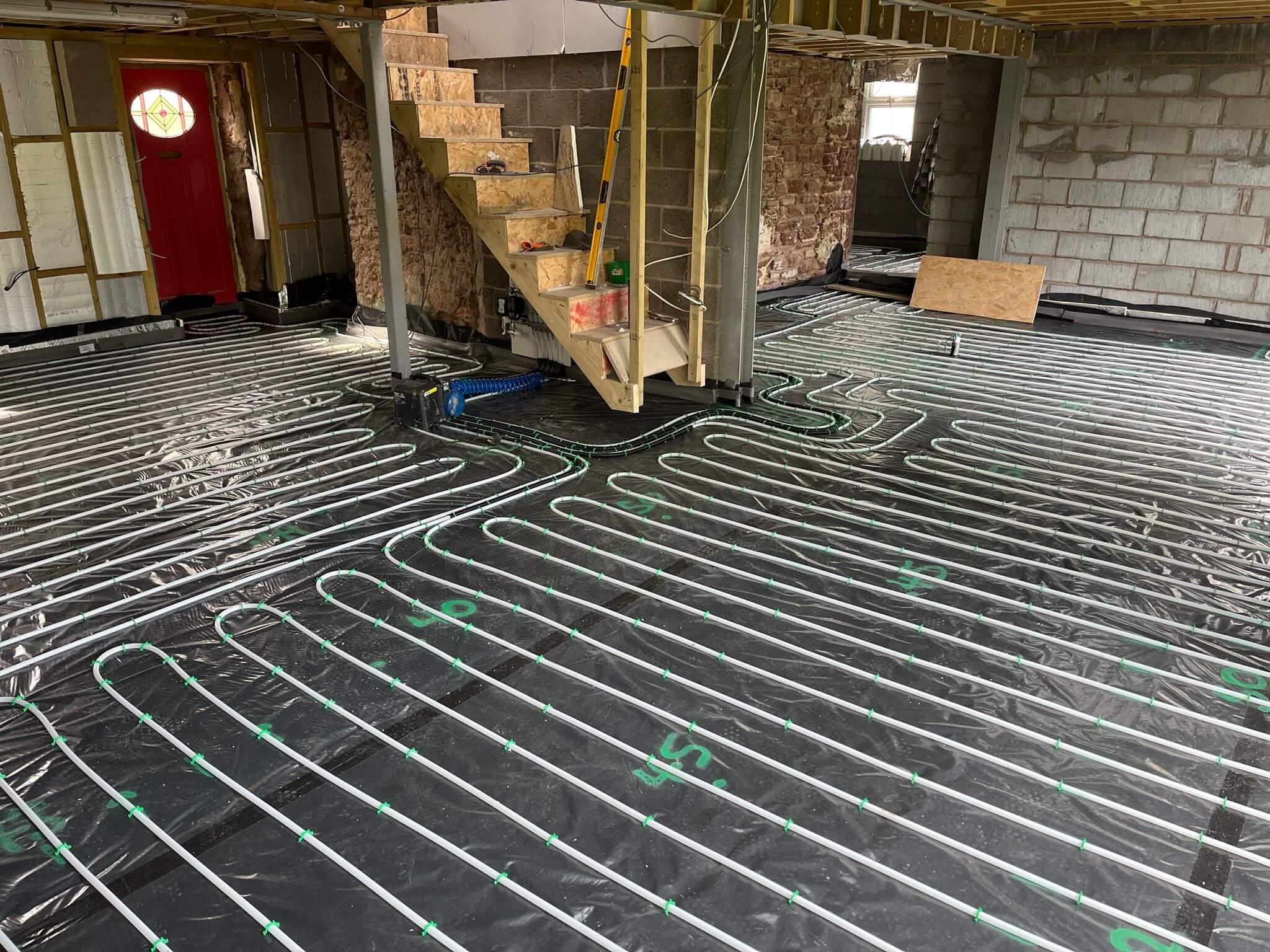 70sqm underfloor heating and liquid screed