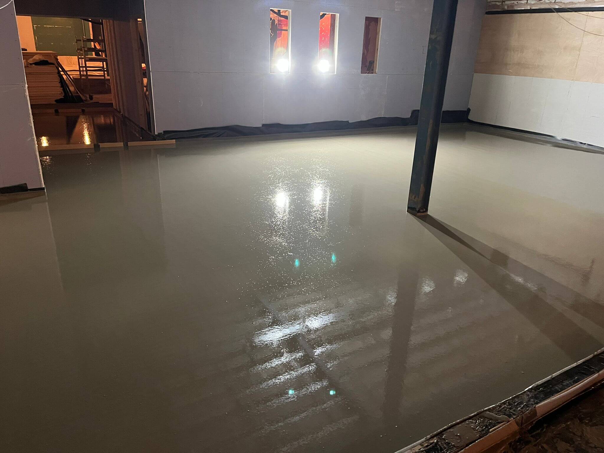 Finsihed screed – can be walked on after 24 to 48 hours